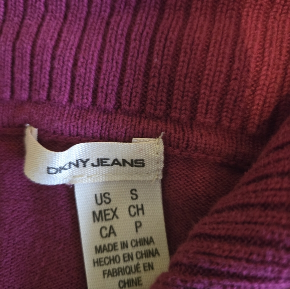 DKNY Deep Red Ribbed Knit Top - Picture 3 of 3